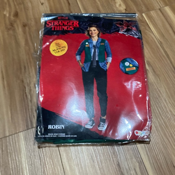 Stranger Things Robin XL Costume New In Package - Picture 1 of 2
